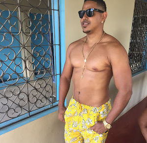 Meet your Posher, Carlos alfredo